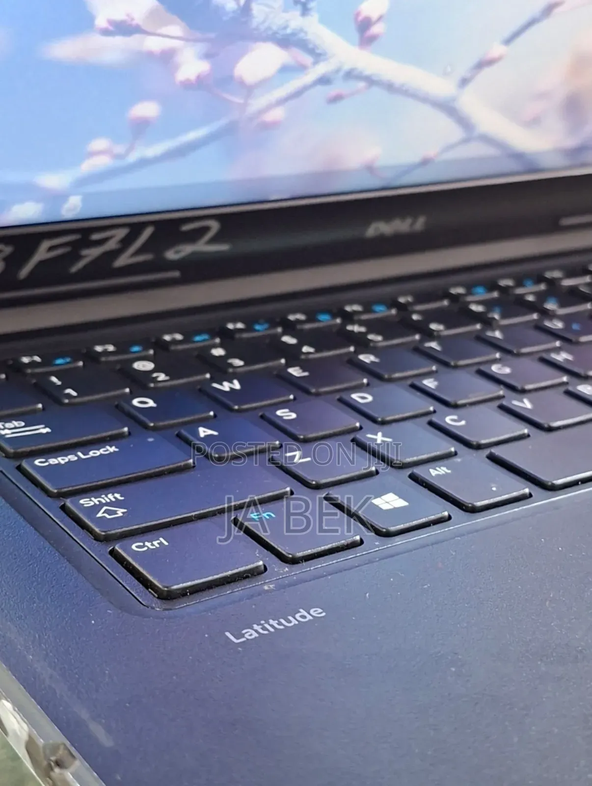 New Laptop Dell Latitude 3380 8GB Intel Core I5 SSD 256GB