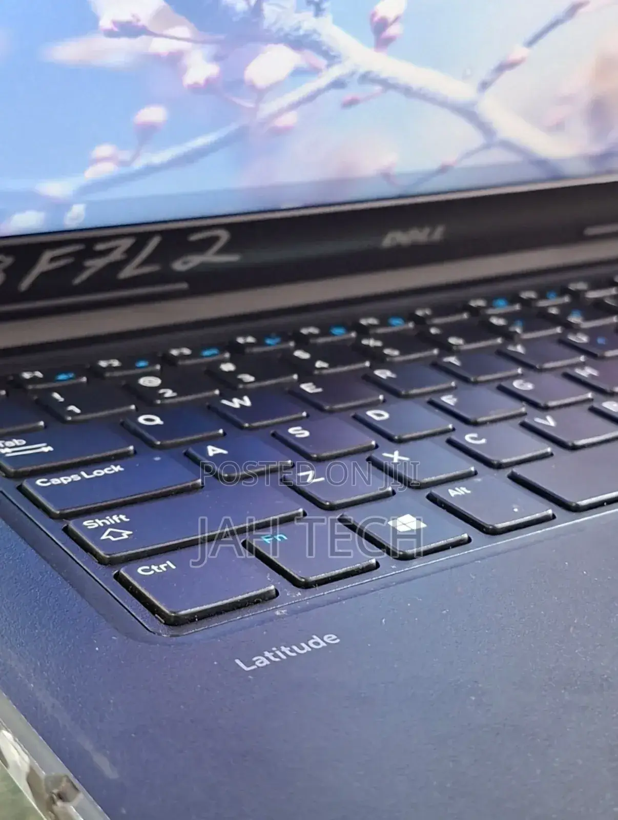 New Laptop Dell Latitude 3380 8GB Intel Core I5 SSD 256GB