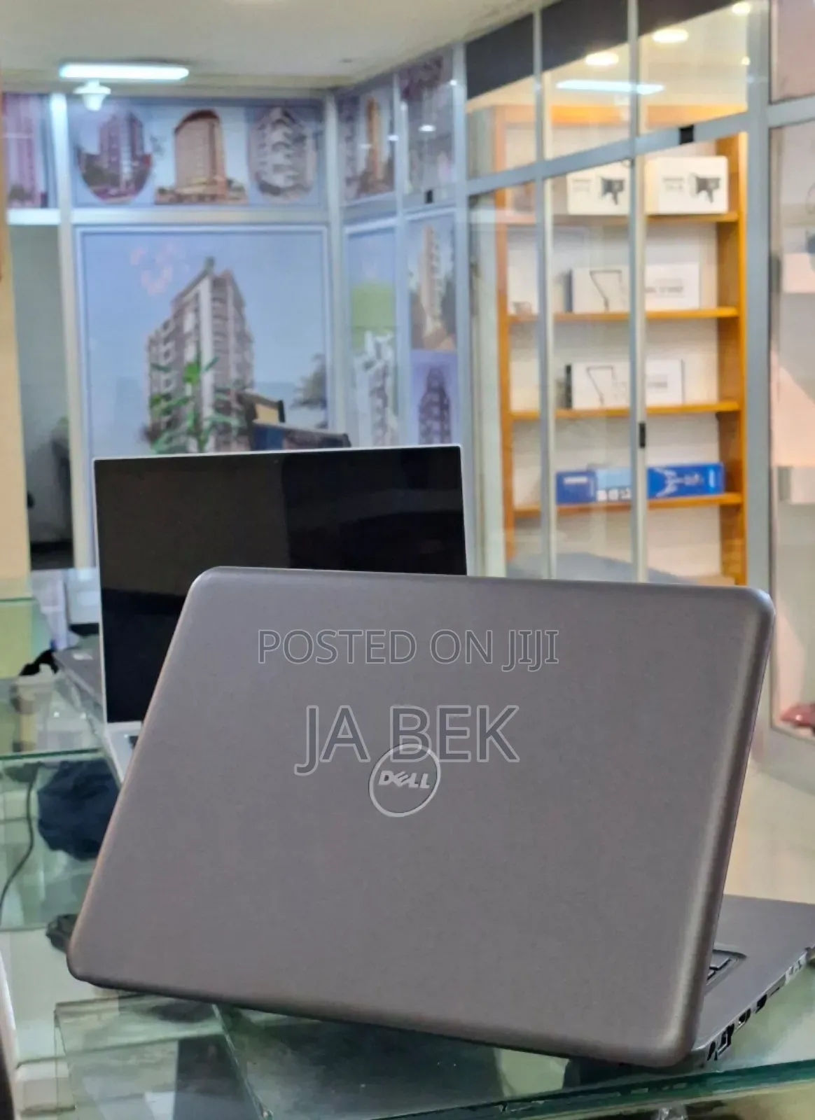 New Laptop Dell Latitude 3380 8GB Intel Core I5 SSD 256GB