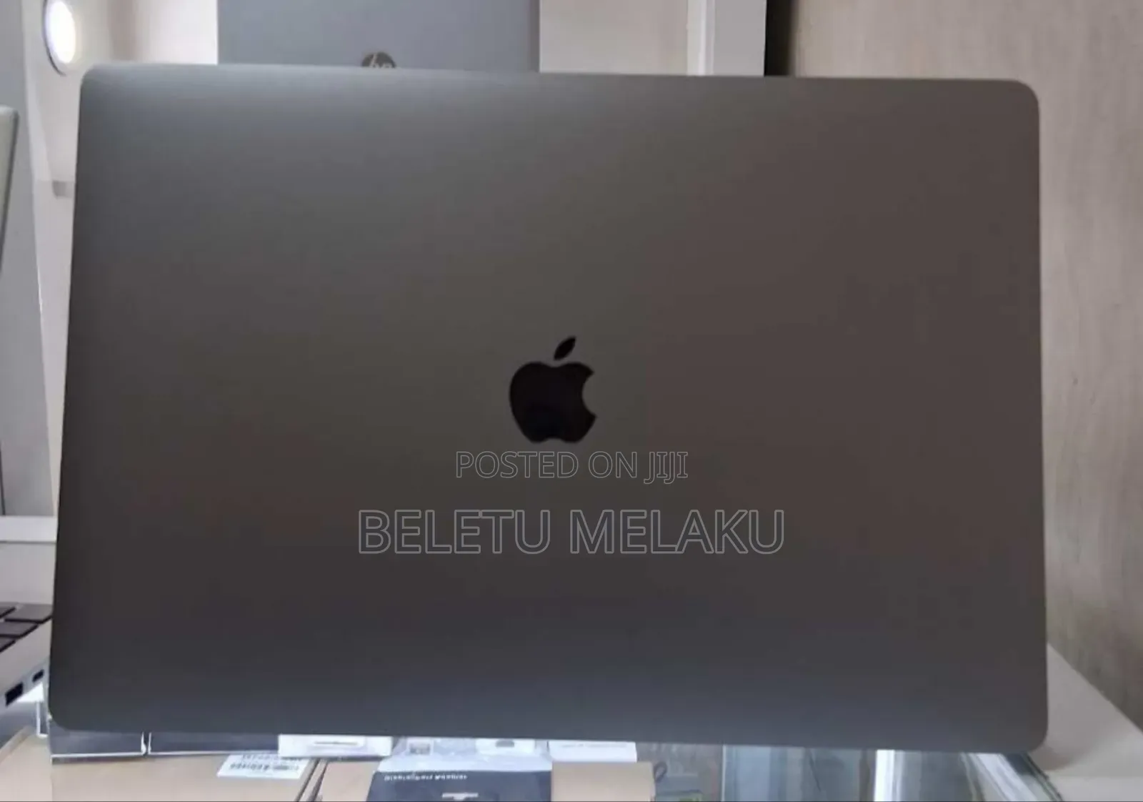 New Laptop Apple MacBook Pro 2019 32GB Intel Core I9 SSD 512GB