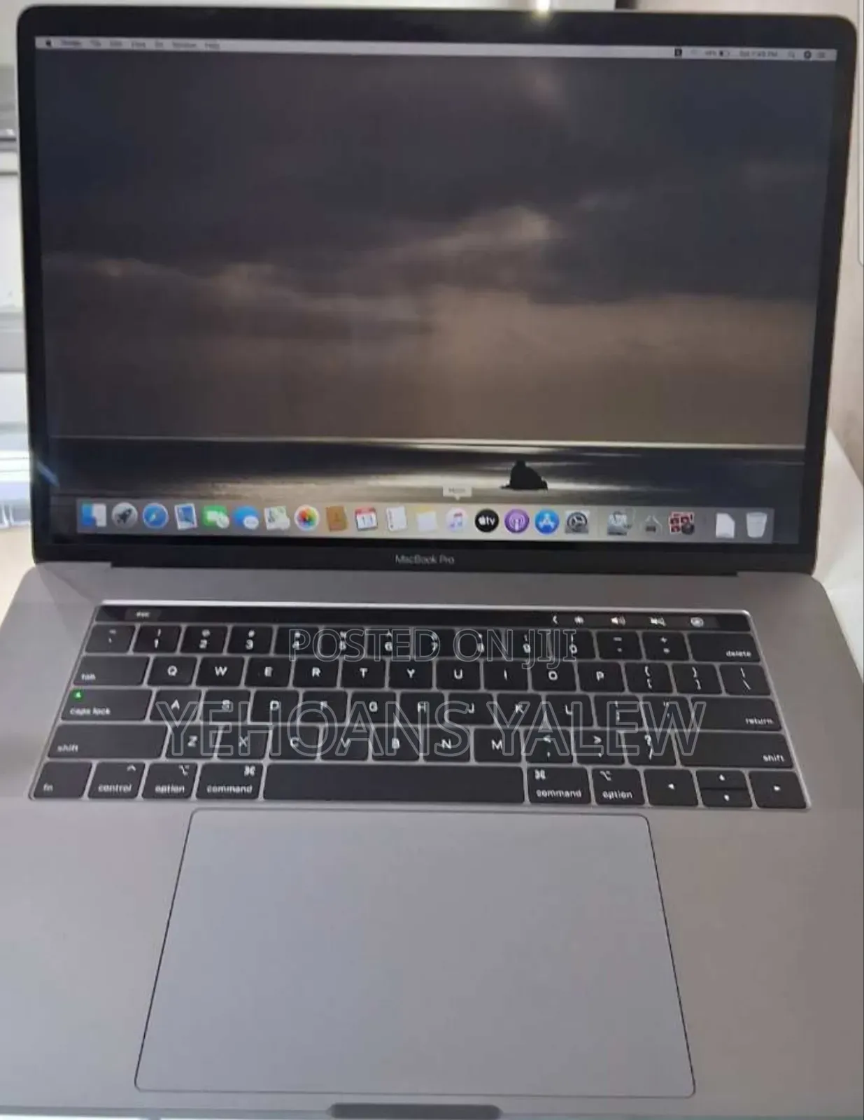 New Laptop Apple MacBook Pro 2019 32GB Intel Core I9 SSD 512GB