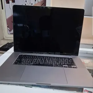New Laptop Apple MacBook Pro 2019 32GB Intel Core I7 SSD 1T