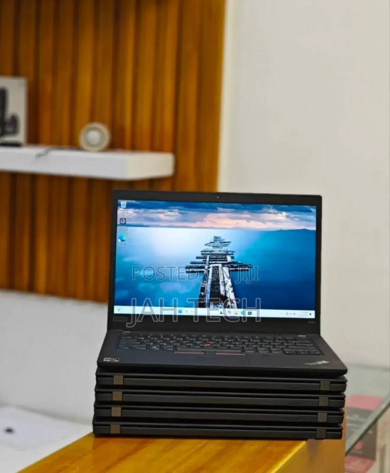 New Laptop Lenovo Thinkpad P14s 16GB AMD Ryzen 7 SSD 512GB