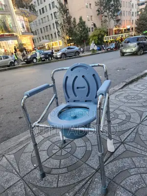 Photo - Stainless Commode Wheelchair建設brand New Toilet Chair膽汁commode Chair