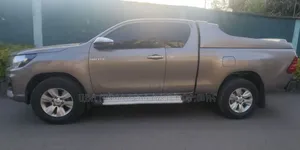 Toyota Hilux 2020 Teal