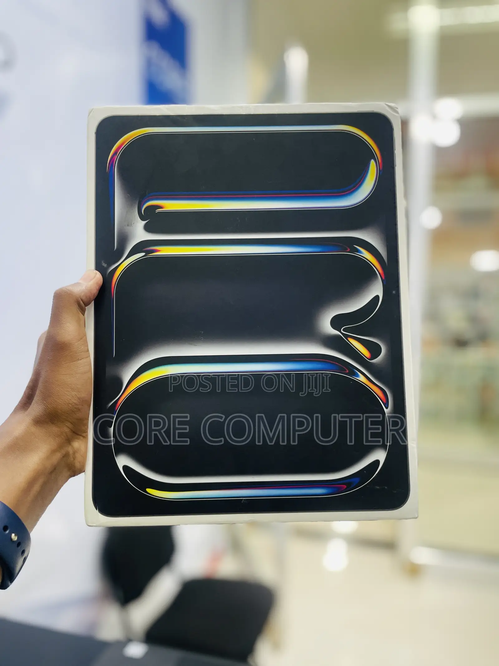 New Apple iPad Pro 13 (2024) 256 GB Black