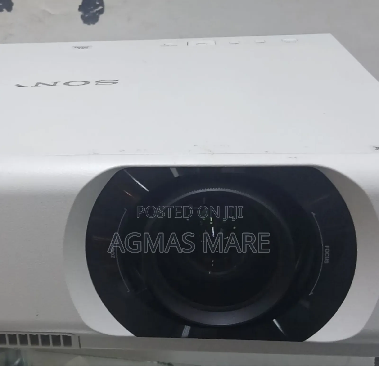 Home Cinema Projector Sony VPL-Ch350 Model Highlights
