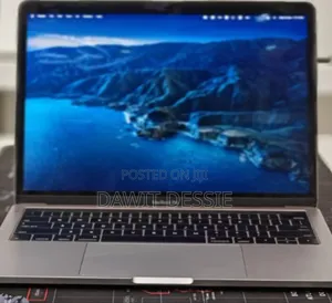 Photo - New Laptop Apple MacBook Pro 2016 16GB Intel Core I7 SSD 512GB