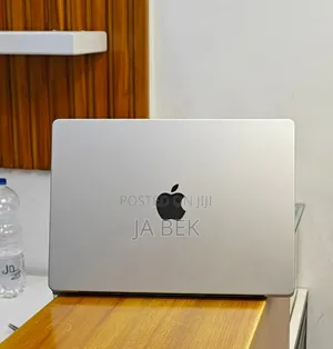 New Laptop Apple MacBook Pro M1 16GB Apple M1 Pro SSD 1T