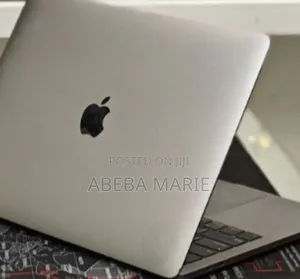 Photo - New Laptop Apple MacBook Pro 2016 16GB Intel Core I7 SSD 512GB