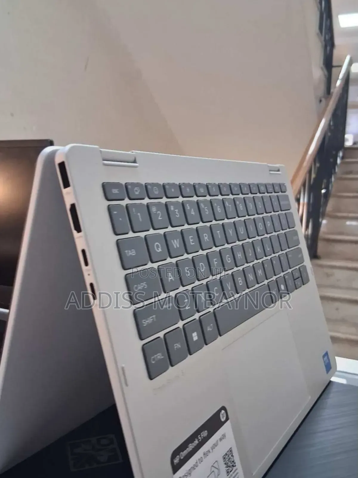 New Laptop HP OmniBook X Flip 14" 16GB Intel Core Ultra 7 SSD 1T