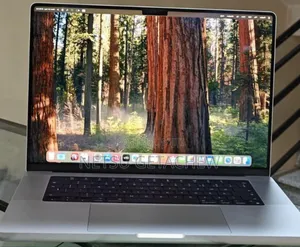 New Laptop Apple MacBook Pro M1 16GB Apple M1 SSD 1T