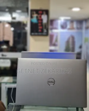 Photo - New Laptop Dell Precision 5570 16GB Intel Core I7 SSD 512GB