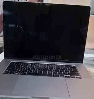 New Laptop Apple MacBook Pro 2019 32GB Intel Core I7 SSD 512GB