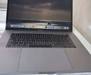 New Laptop Apple MacBook Pro 2019 32GB Intel Core I9 SSD 512GB