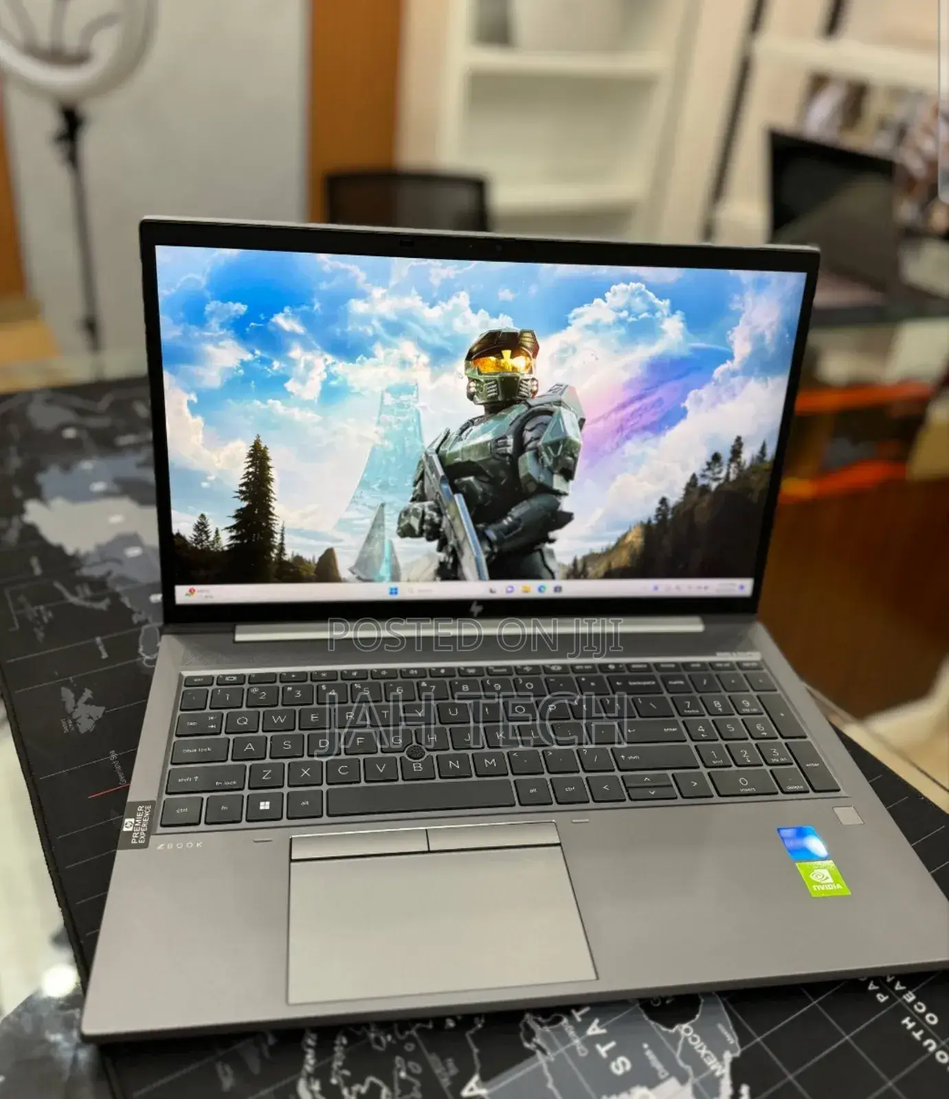 New Laptop HP ZBook Firefly 15 G7 32GB Intel Core I7 SSD 512GB