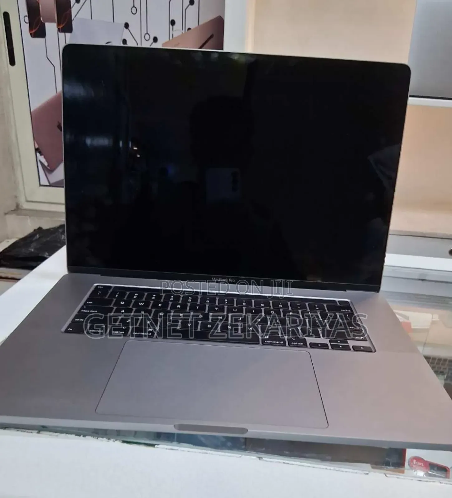 New Laptop Apple MacBook Pro 2019 32GB Intel Core I7 SSD 1T