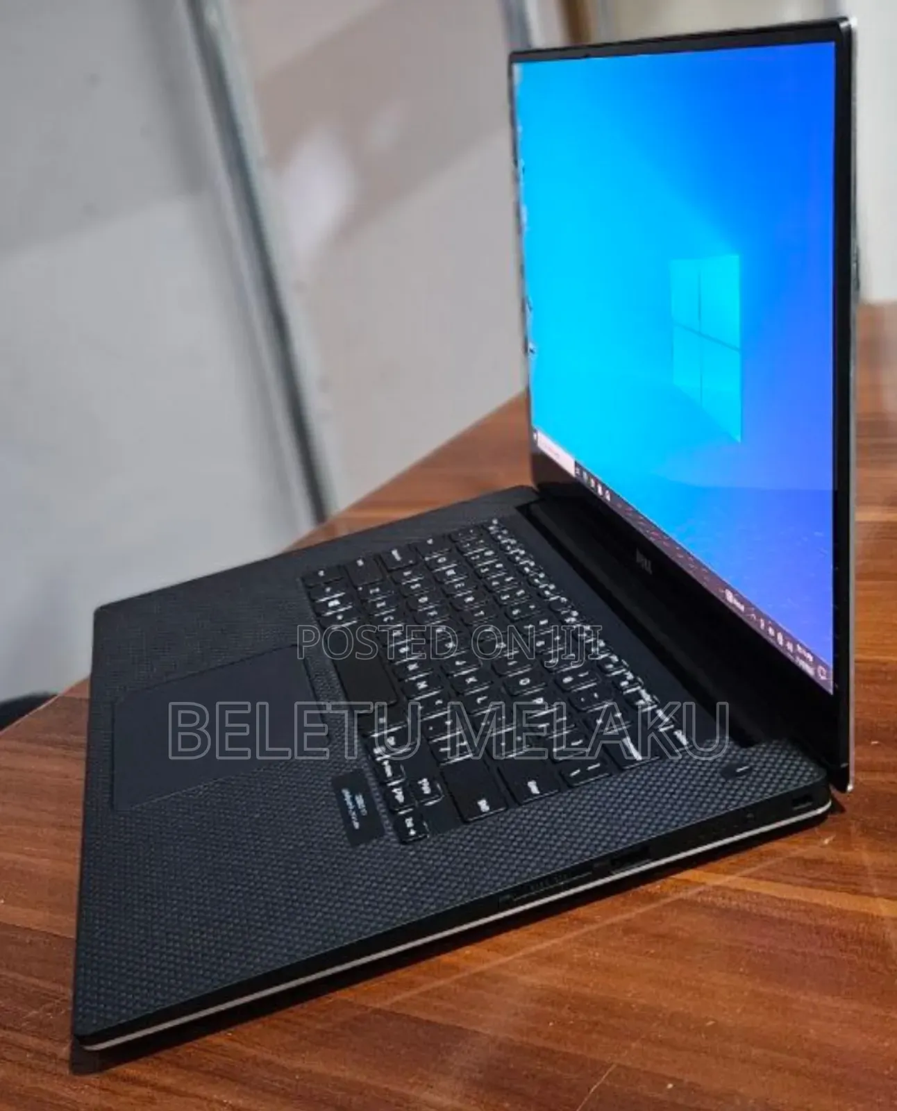 New Laptop Dell XPS 15 16GB Intel Core I7 SSD 512GB