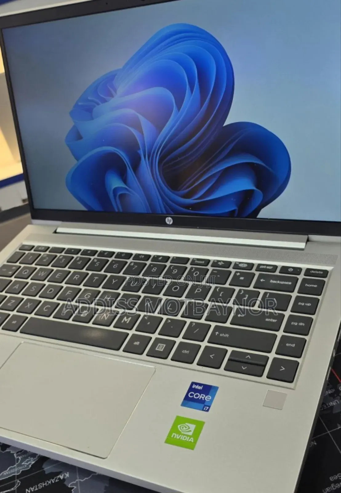 New Laptop HP Pro X2 612 G2 16GB Intel Core I7 SSD 512GB