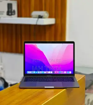 New Laptop Apple MacBook Pro 2019 16GB Intel Core I5 SSD 1T
