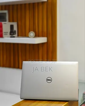 New Laptop Dell XPS 15 16GB Intel Core I7 SSD 256GB