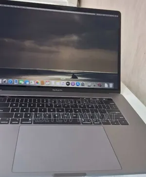 New Laptop Apple MacBook Pro 2019 32GB Intel Core I9 SSD 512GB