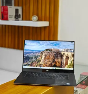 New Laptop Dell XPS 15 16GB Intel Core I7 SSD 256GB