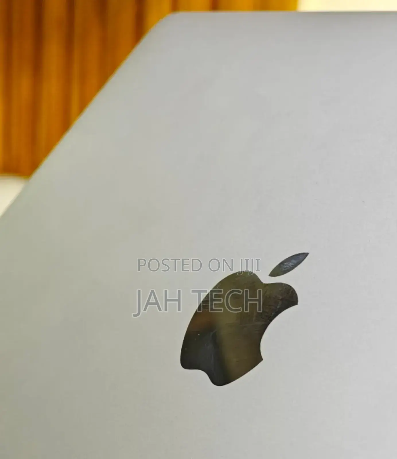 New Laptop Apple MacBook Pro 2019 16GB Intel Core I5 SSD 1T