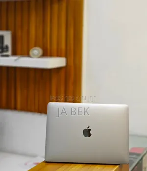 New Laptop Apple MacBook Pro 2019 16GB Intel Core I5 SSD 1T