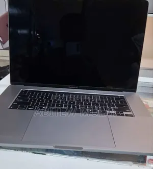 New Laptop Apple MacBook Pro 2019 32GB Intel Core I7 SSD 1T
