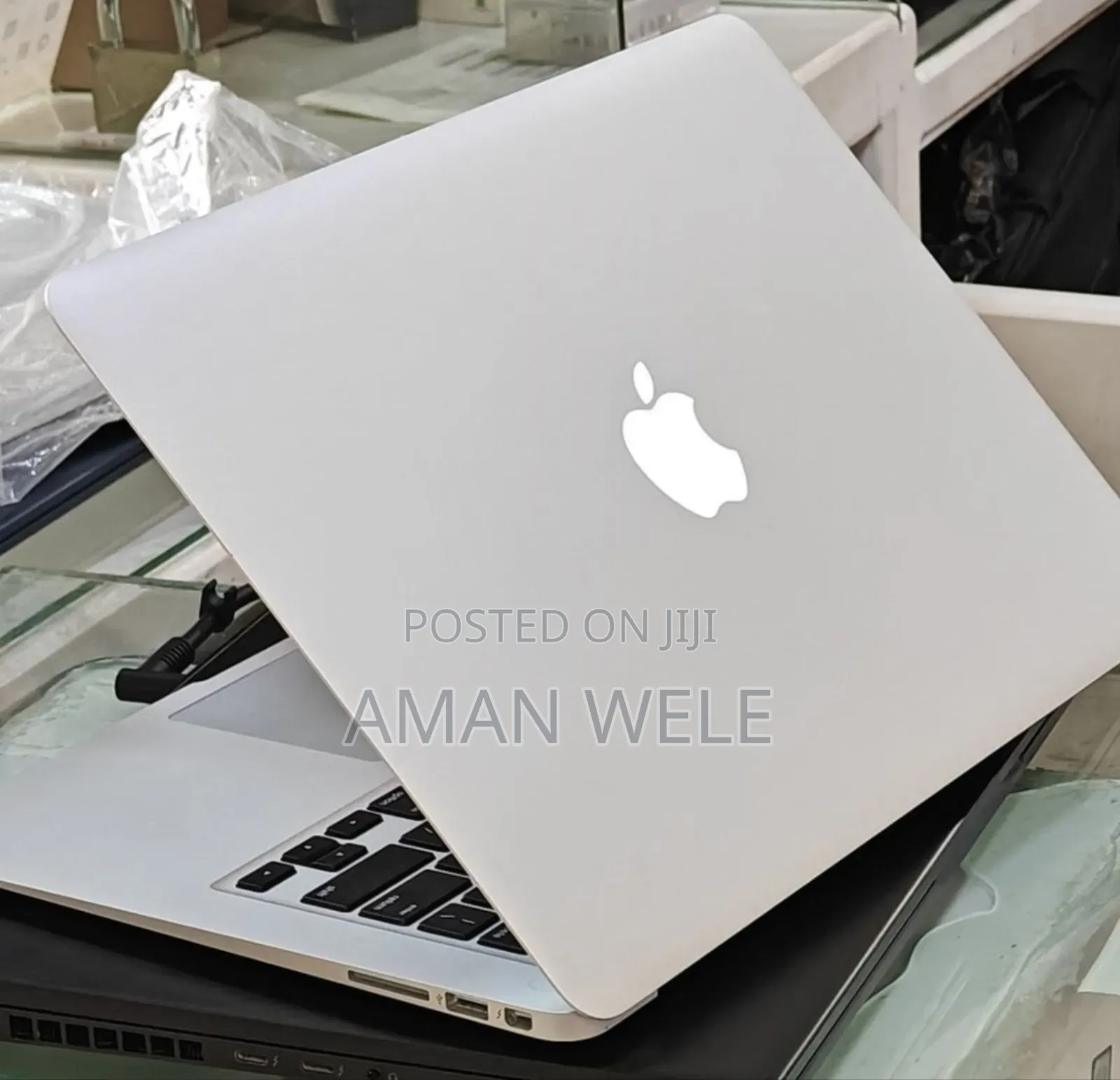 New Laptop Apple MacBook Air 2017 8GB Intel Core I7 SSD 512GB