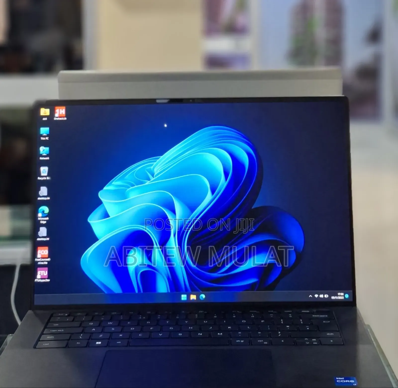 New Laptop Dell Precision 5570 16GB Intel Core I7 SSD 512GB