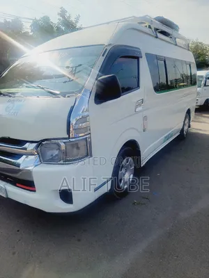 Toyota HiAce SV Premium 2013 White