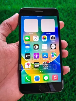 New Apple iPhone 8 Plus 64 GB Black