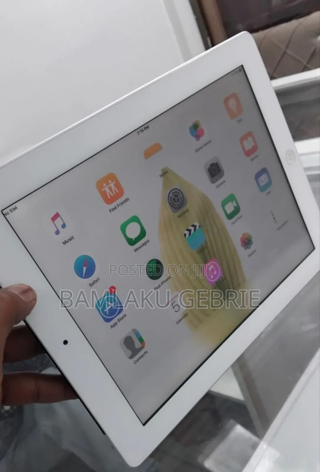 New Apple iPad 3 Wi-Fi + Cellular 32 GB Silver