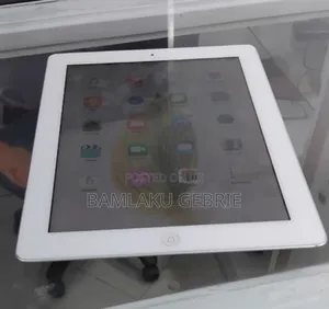 New Apple iPad 3 Wi-Fi + Cellular 32 GB Silver