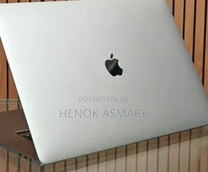 New Laptop Apple MacBook Pro 2019 16GB Intel Core I7 SSD 512GB