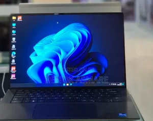 New Laptop Dell Precision 5570 16GB Intel Core I7 SSD 512GB