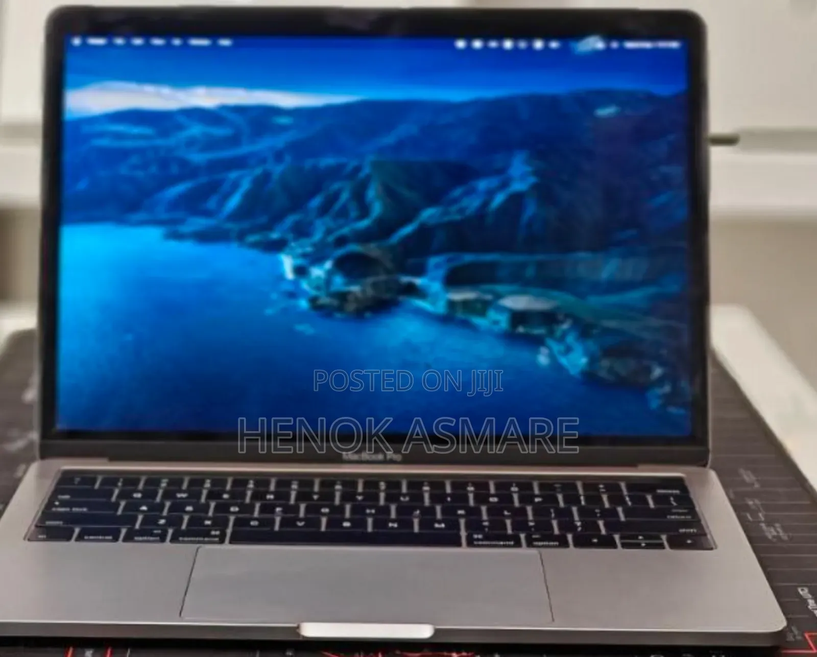 New Laptop Apple MacBook Pro 2019 16GB Intel Core I7 SSD 512GB