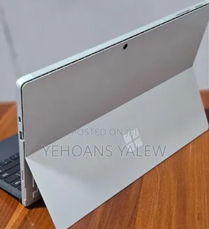 New Laptop Microsoft Surface Pro 7 8GB Intel Core I5 SSD 128GB