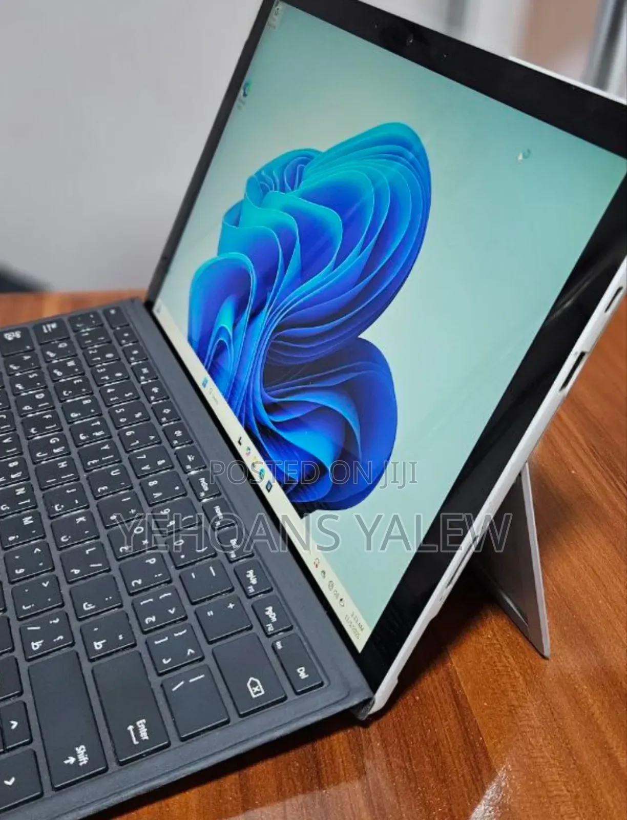 New Laptop Microsoft Surface Pro 7 8GB Intel Core I5 SSD 128GB