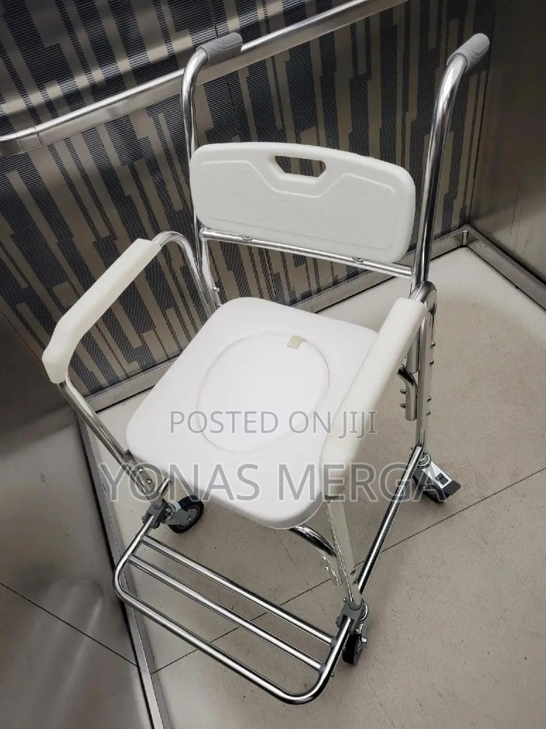 3 in 1 Commode Chair for Toilet糞身shower Chair鴉≢Waterproof Plastic