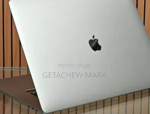 New Laptop Apple MacBook Pro 2019 16GB Intel Core I7 SSD 512GB