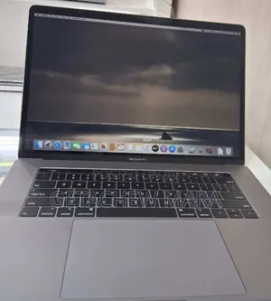 Photo - New Laptop Apple MacBook Pro 2019 32GB Intel Core I9 SSD 512GB