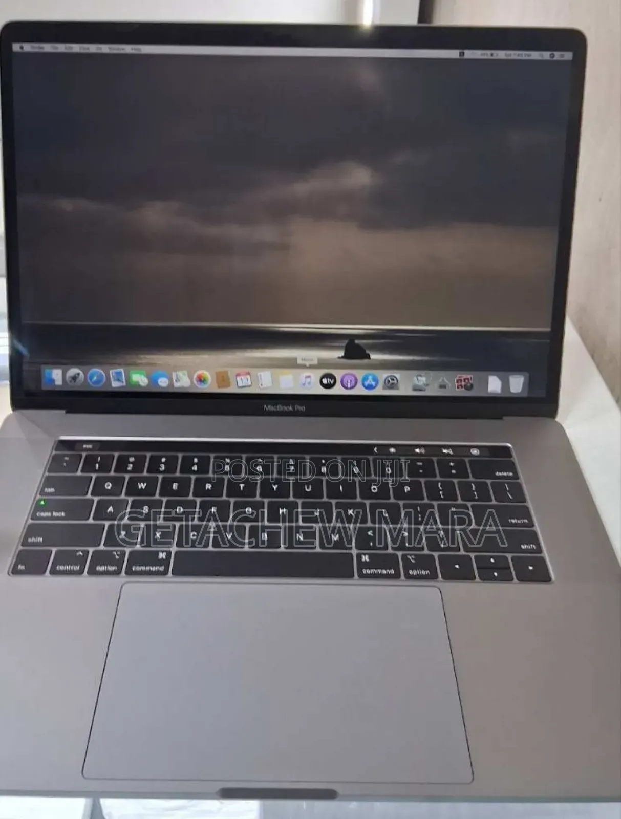 New Laptop Apple MacBook Pro 2019 32GB Intel Core I9 SSD 512GB