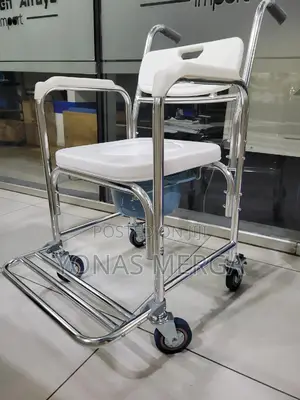 Photo - Commode Chair㠠⨳Toilet Chair¤兮standard With 4" Locking Swivel Casters