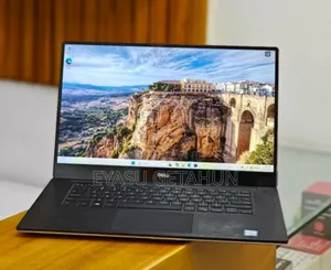 Photo - New Laptop Dell XPS 15 16GB Intel Core I7 SSD 256GB
