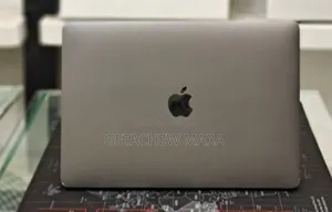 Photo - New Laptop Apple MacBook 2016 16GB Intel Core I7 SSD 512GB