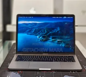 New Laptop Apple MacBook 2016 16GB Intel Core I7 SSD 512GB