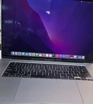 New Laptop Apple MacBook Pro 2019 32GB Intel Core I7 SSD 1T